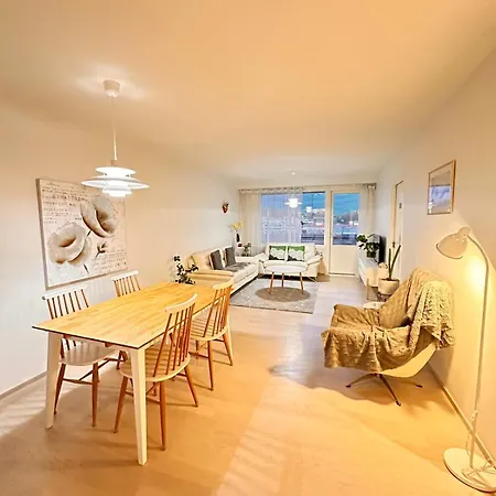 아파트 Central Apartment *